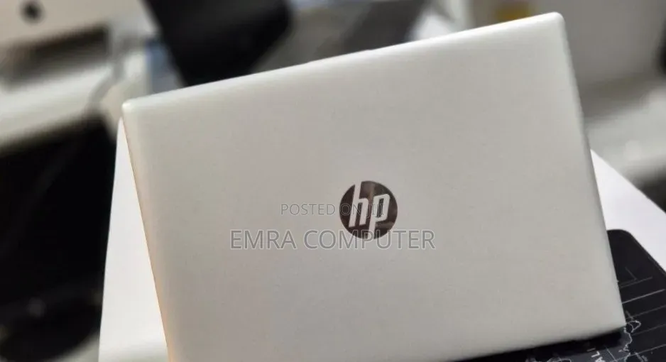 New Laptop HP 430 G5 8GB Intel Core i7 SSD 256GB