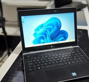 New Laptop HP 430 G5 8GB Intel Core i7 SSD 256GB