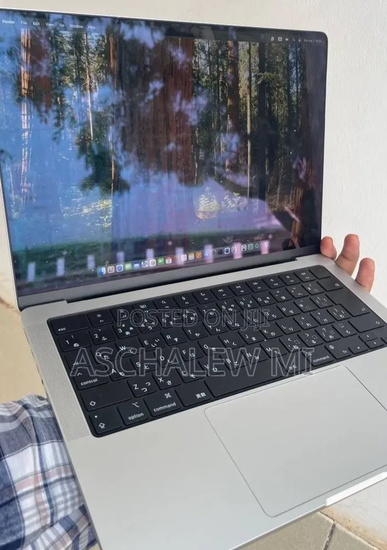 New Laptop Apple MacBook Pro 2024 M4 16GB Apple M4 Pro SSD 512GB