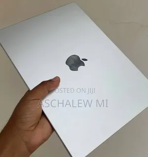 New Laptop Apple MacBook Pro 2024 M4 16GB Apple M4 Pro SSD 512GB