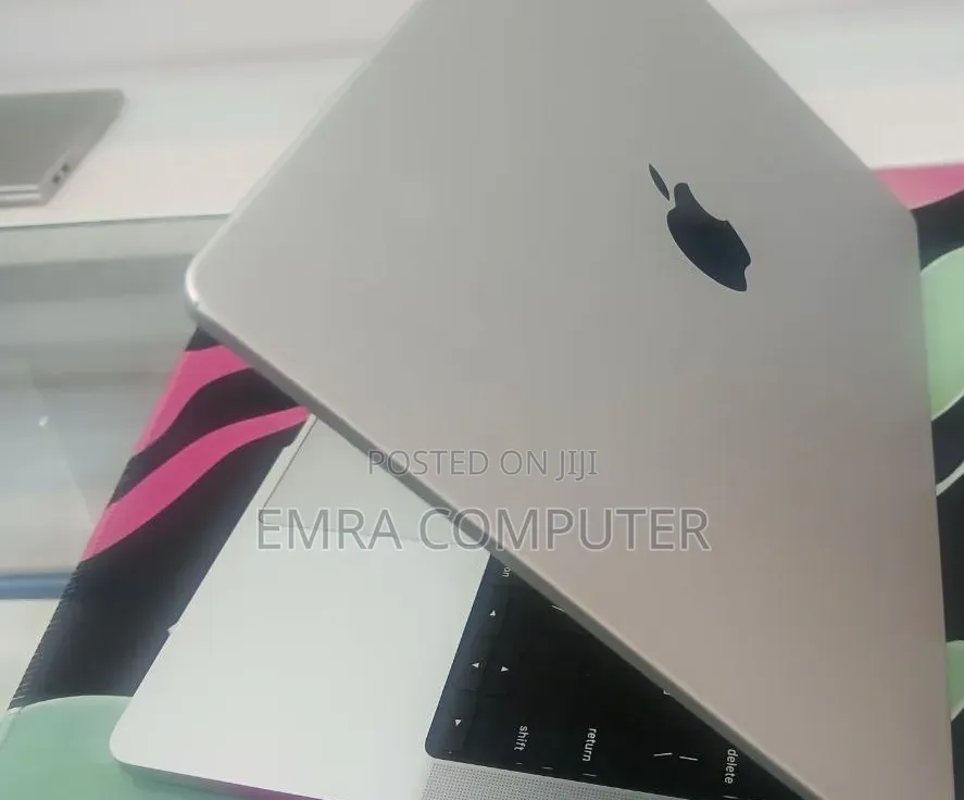 New Laptop Apple MacBook Pro 2021 M1 16GB Apple M1 Pro SSD 512GB