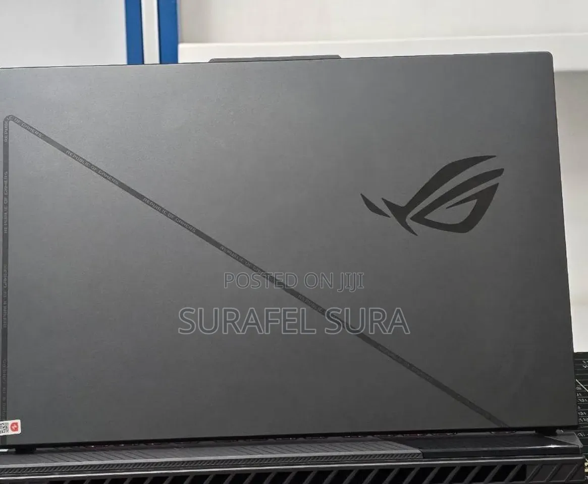 New Laptop Asus ROG Strix G16 16GB Intel Core i7 SSD 1T