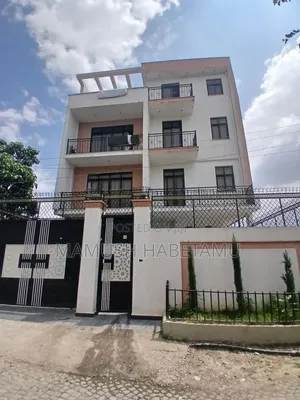 8bdrm House in የግል, Nifas Silk-Lafto for sale
