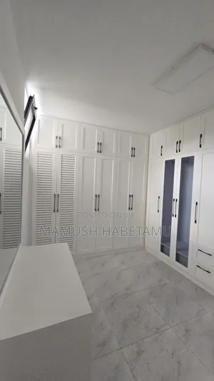 6bdrm House in የግል, Nifas Silk-Lafto for sale