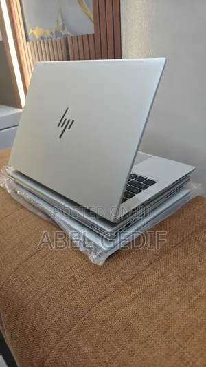 New Laptop HP 16GB AMD Ryzen 5 SSD 512GB