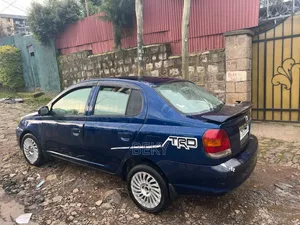 Toyota Platz 1.3 AWD 2005 Blue