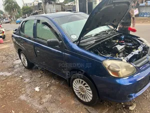 Toyota Platz 1.3 AWD 2005 Blue