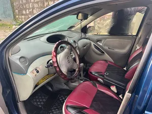 Toyota Platz 1.3 AWD 2005 Blue