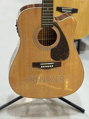 Yamaha F370 Acostic Guitars