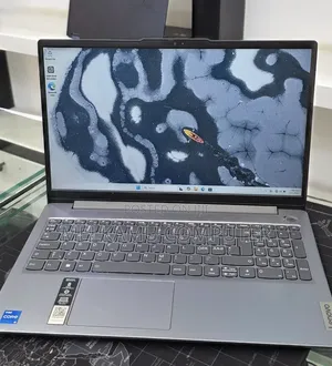 New Laptop Lenovo Ideapad 3 8GB Intel Core i5 SSD 512GB