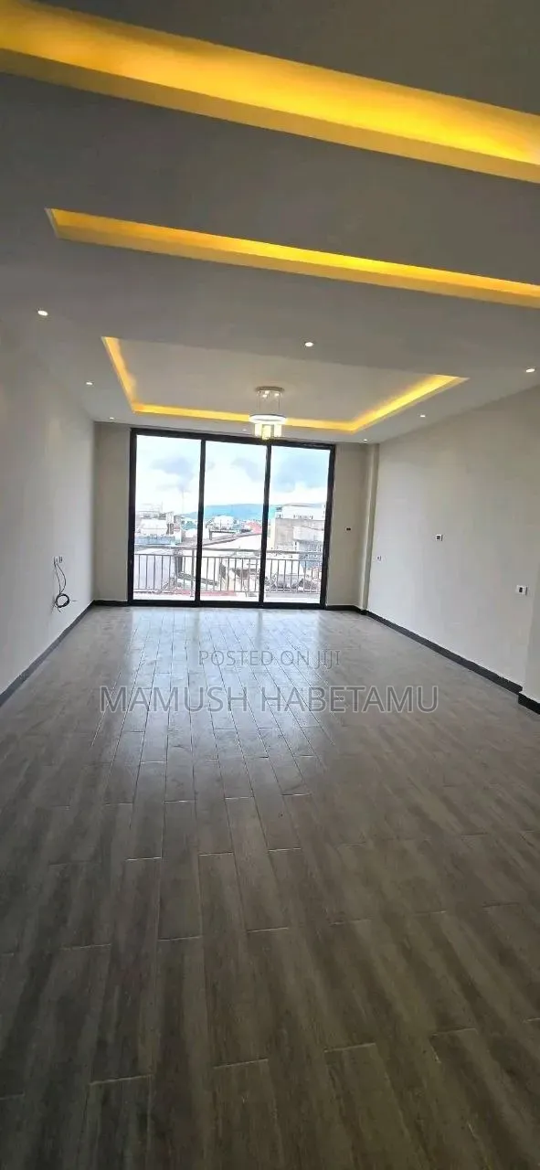 3bdrm Apartment in የሚሸጥ አፓርታማ, Nifas Silk-Lafto for sale