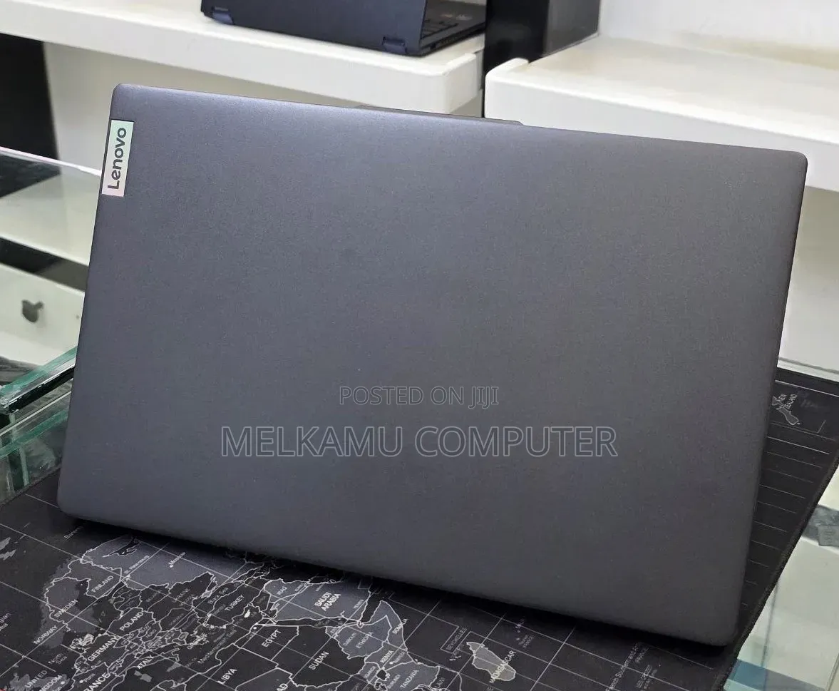 New Laptop Lenovo Ideapad 3 8GB Intel Core i5 SSD 512GB