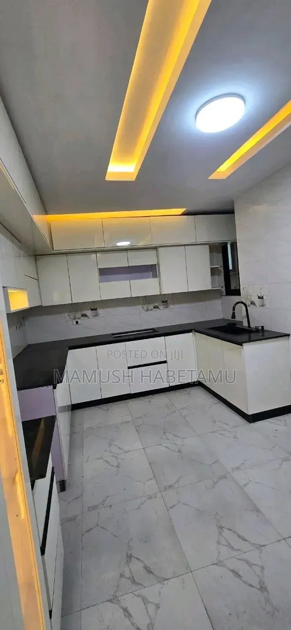 3bdrm Apartment in የሚሸጥ አፓርታማ, Nifas Silk-Lafto for sale