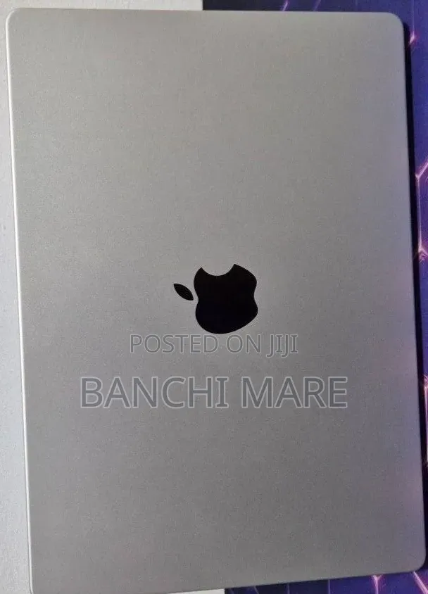 New Laptop Apple MacBook Pro 2024 M4 16GB Apple M4 Pro SSD 512GB