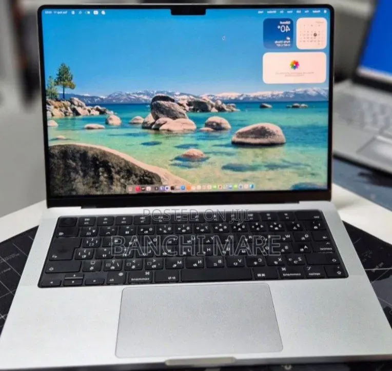 New Laptop Apple MacBook Pro 2024 M4 16GB Apple M4 Pro SSD 512GB