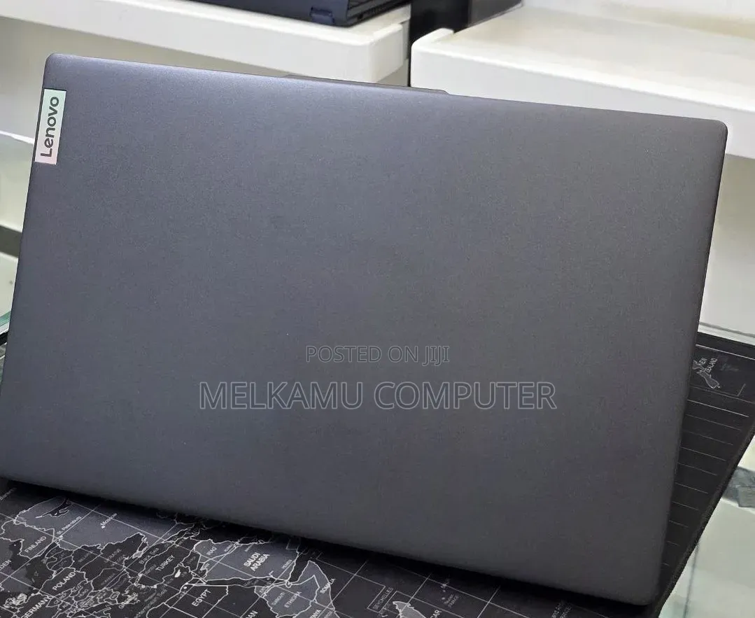 New Laptop Lenovo Ideapad 3 8GB Intel Core i5 SSD 512GB