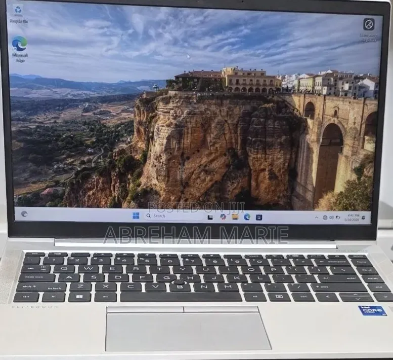 New Laptop HP EliteBook 840 G10 16GB Intel Core i7 SSD 512GB