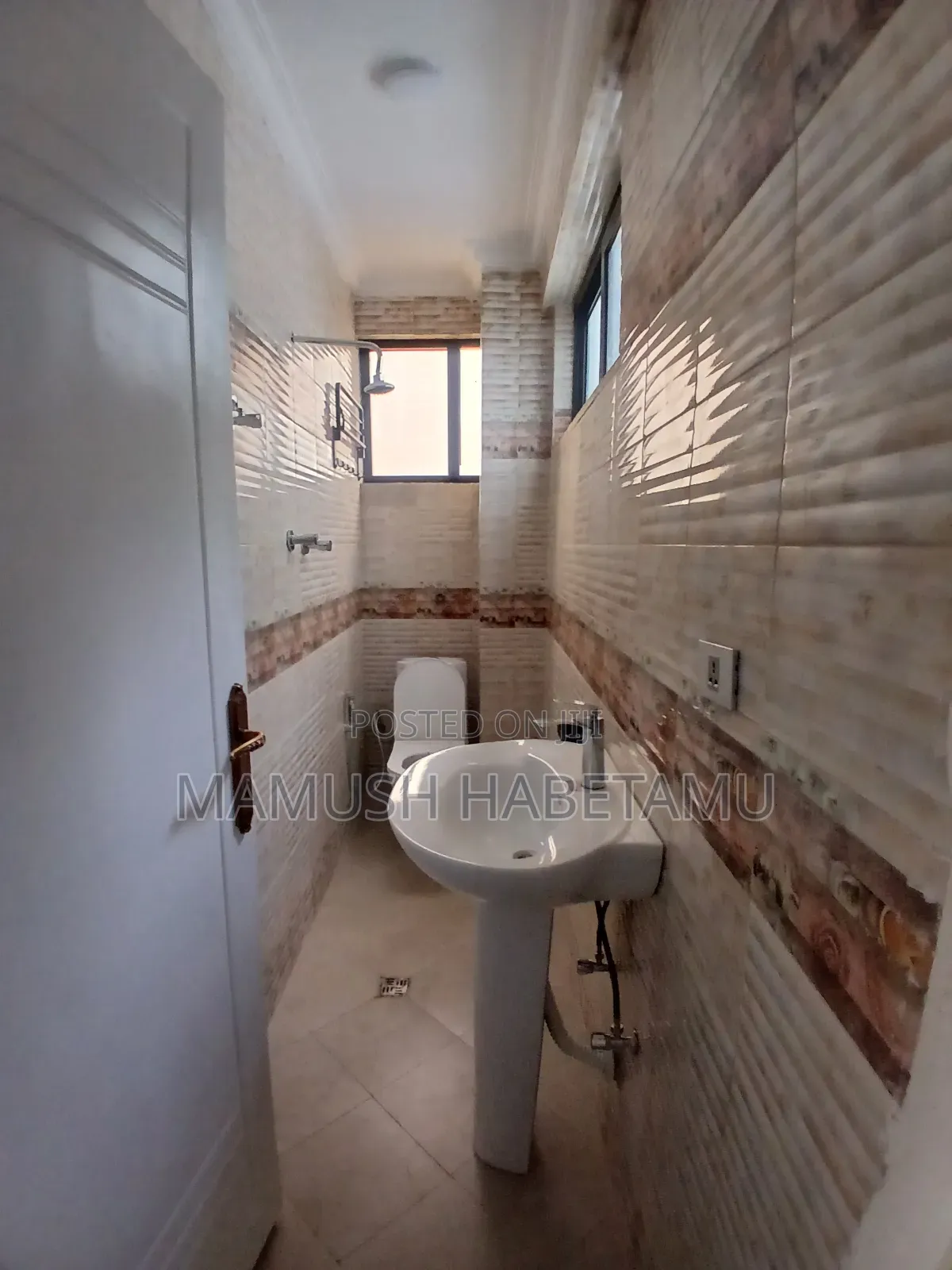 Furnished 7bdrm House in 94ማህበር, Nifas Silk-Lafto for sale