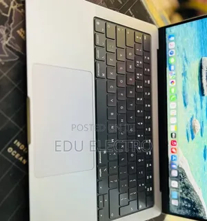 New Laptop Apple MacBook Pro 2021 M1 16GB Apple M1 Pro SSD 512GB