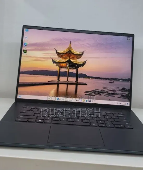 New Laptop Dell 16GB Intel Core i7 SSD 512GB