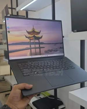 New Laptop Dell 16GB Intel Core i7 SSD 512GB