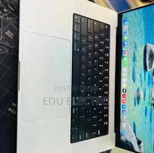 New Laptop Apple MacBook Pro 2021 M1 32GB Apple M1 Max SSD 1T