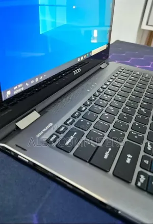 New Laptop Acer Spin 3 8GB Intel Core i5 SSD 256GB