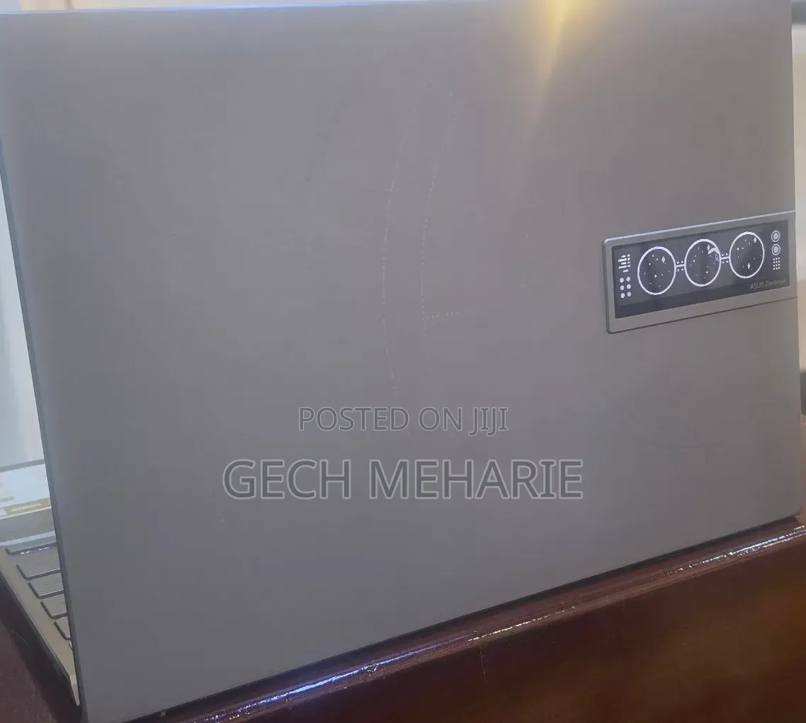 New Laptop Asus Vivobook 14 16GB Intel Core i7 SSD 512GB