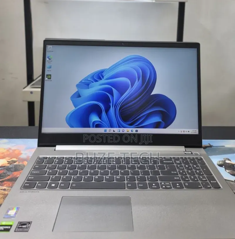 New Laptop Lenovo ThinkBook 15 16GB Intel Core i5 SSD 512GB