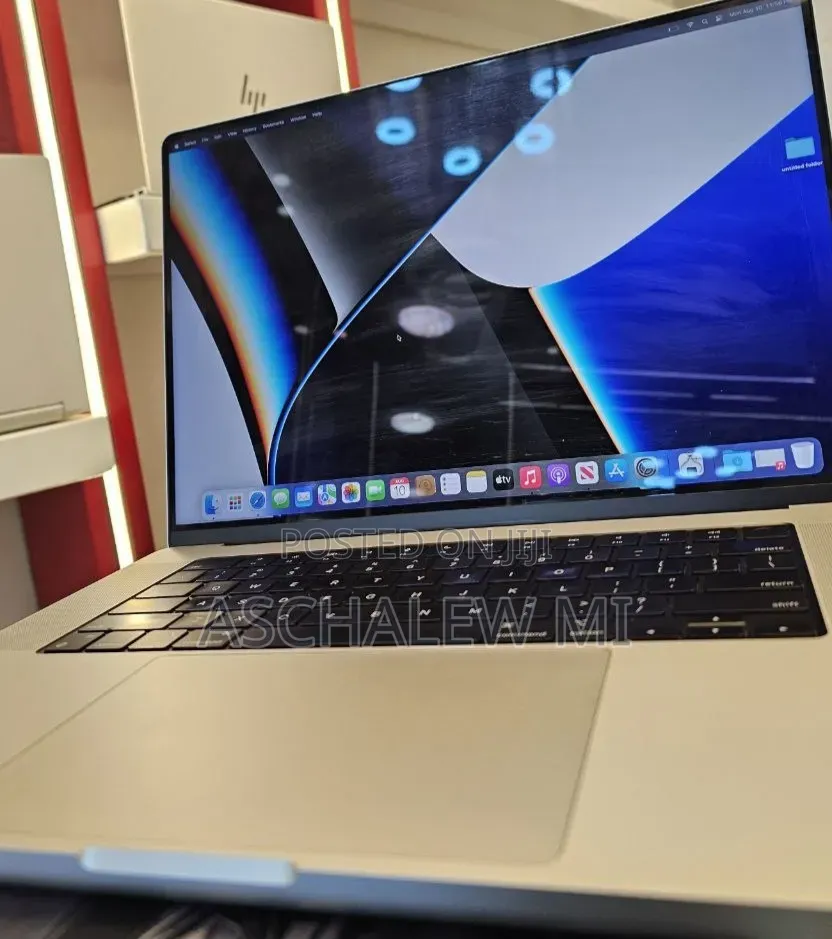 New Laptop Apple MacBook Pro 2021 M1 16GB Apple M1 Pro SSD 512GB