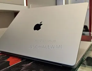 New Laptop Apple MacBook Pro 2021 M1 16GB Apple M1 Pro SSD 512GB