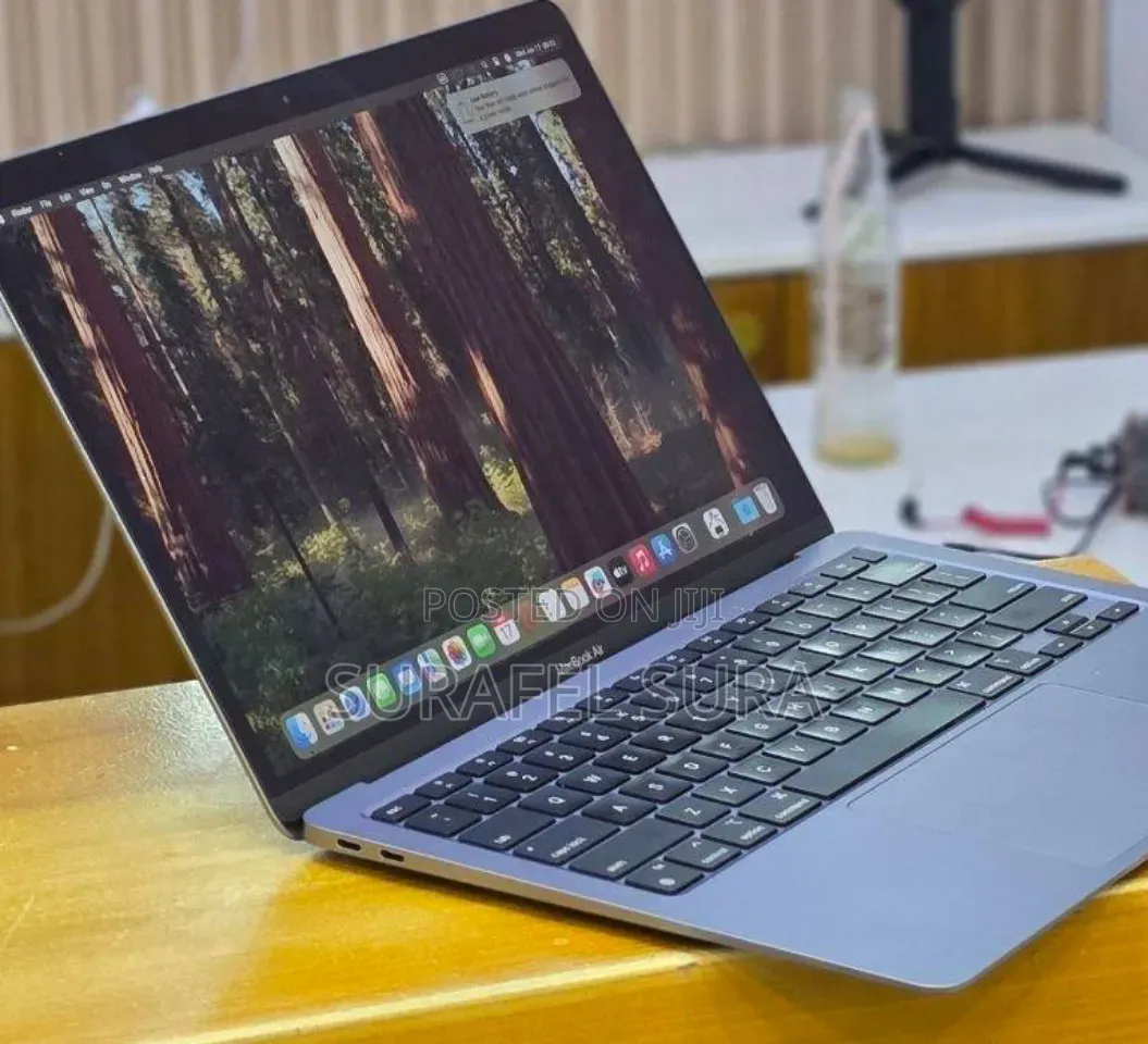 New Laptop Apple MacBook Air 2020 M1 16GB Apple M1 SSD 256GB