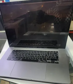 New Laptop Apple MacBook Pro 2019 16GB Intel Core i7 SSD 512GB