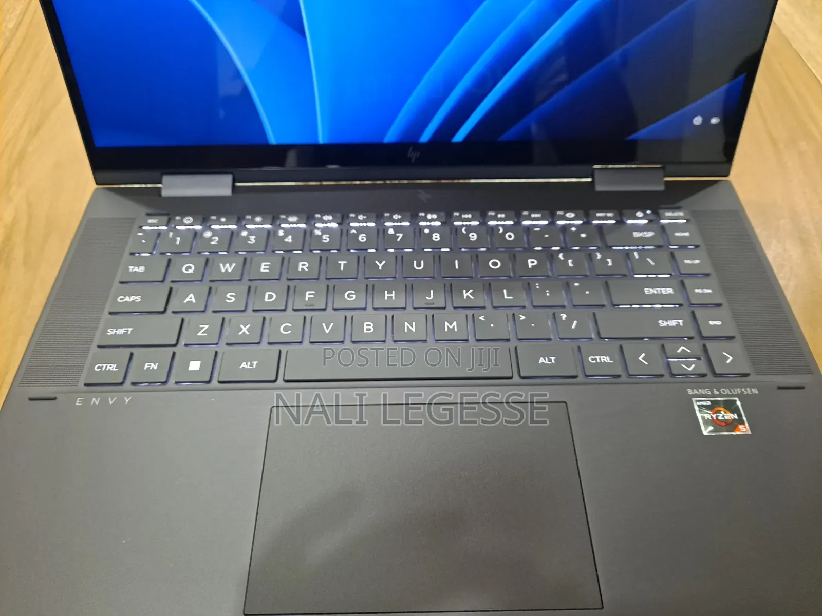 Laptop HP Envy x360 8GB AMD Ryzen 5 SSD 512GB