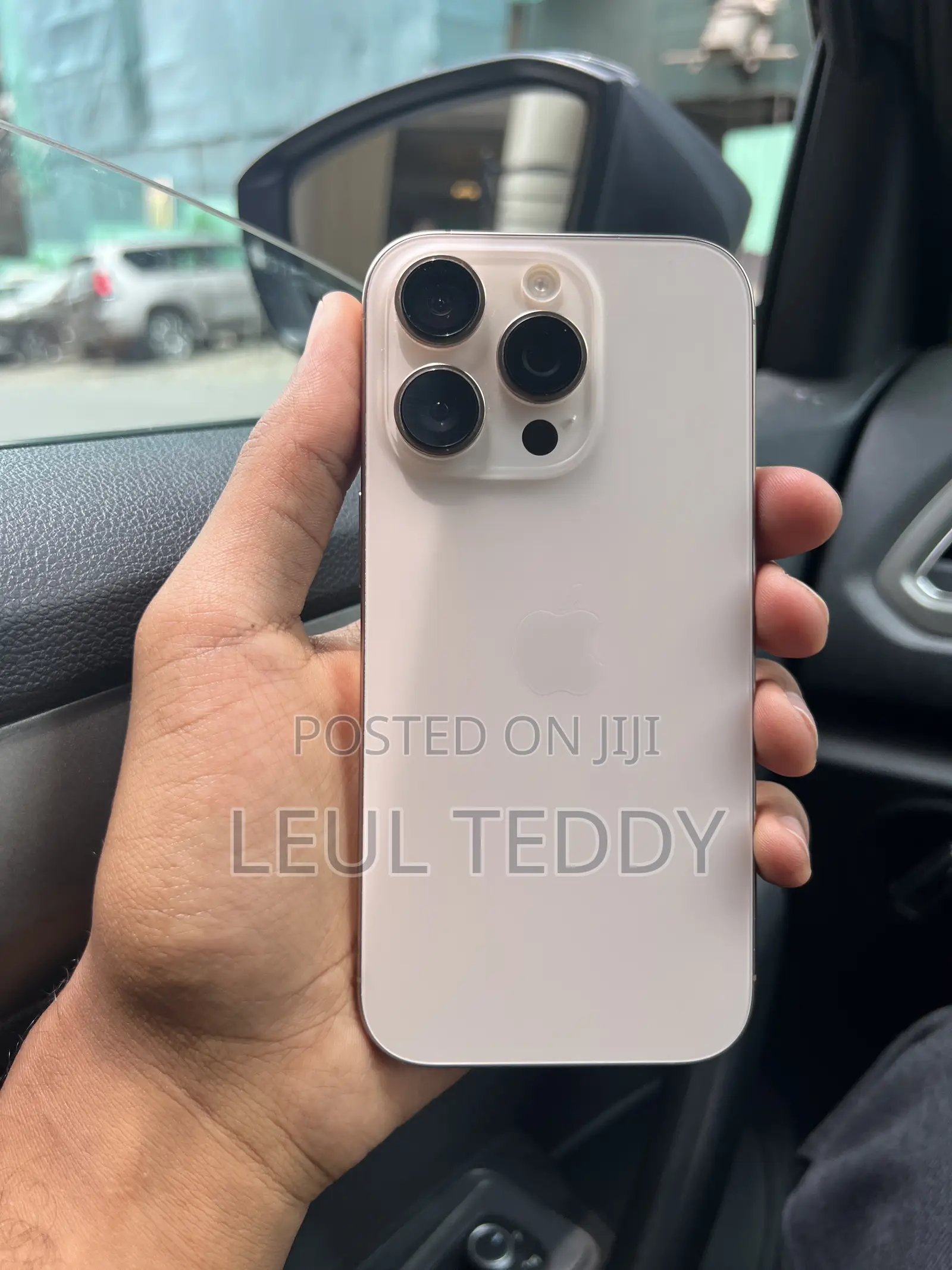 Apple iPhone 16 Pro 256 GB Gold