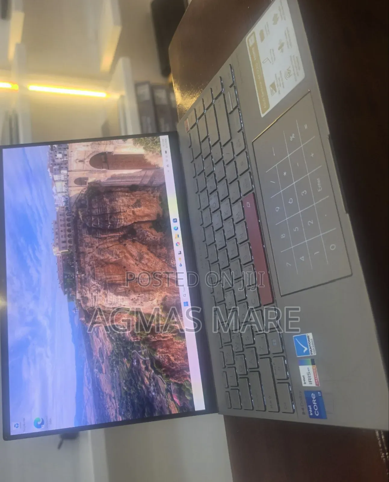 New Laptop Asus Zenbook 14 16GB Intel Core i7 SSD 512GB