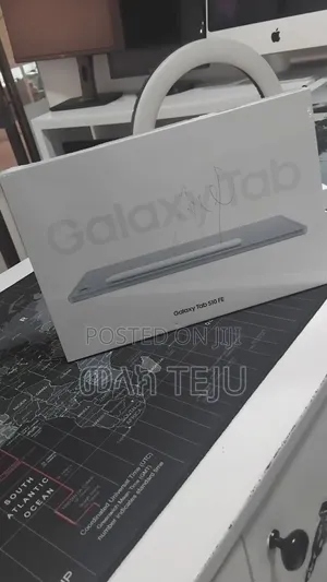 New Laptop Samsung Galaxy Book 2 16GB Intel Core i5 SSD 128GB