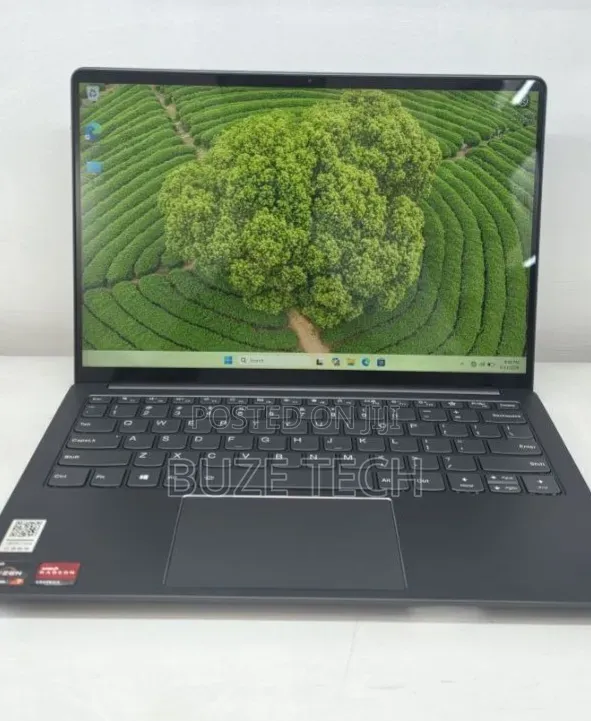 New Laptop Lenovo 16GB AMD Ryzen 7 SSD 512GB