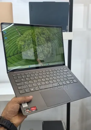 New Laptop Lenovo 16GB AMD Ryzen 7 SSD 512GB