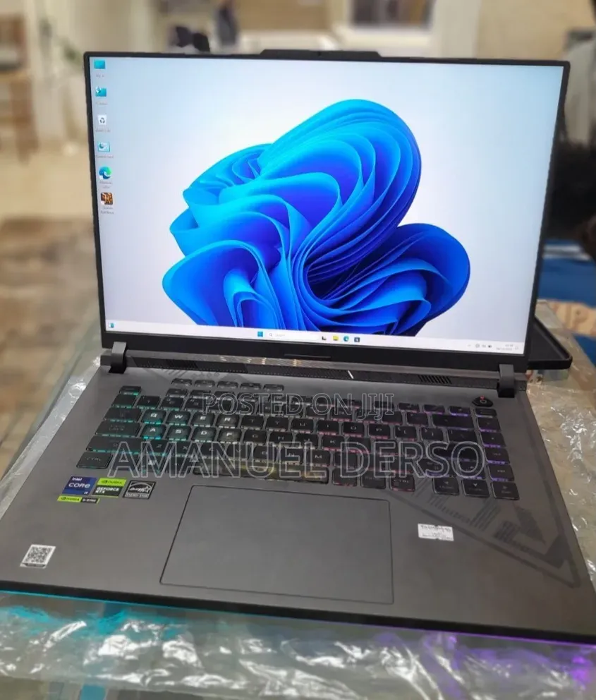 New Laptop Asus ROG Strix G15 16GB Intel Core i9 SSD 1T