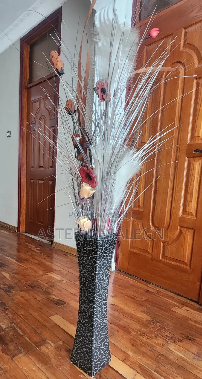 Two Modern Living Room Floor Vase + Artificial Flowers