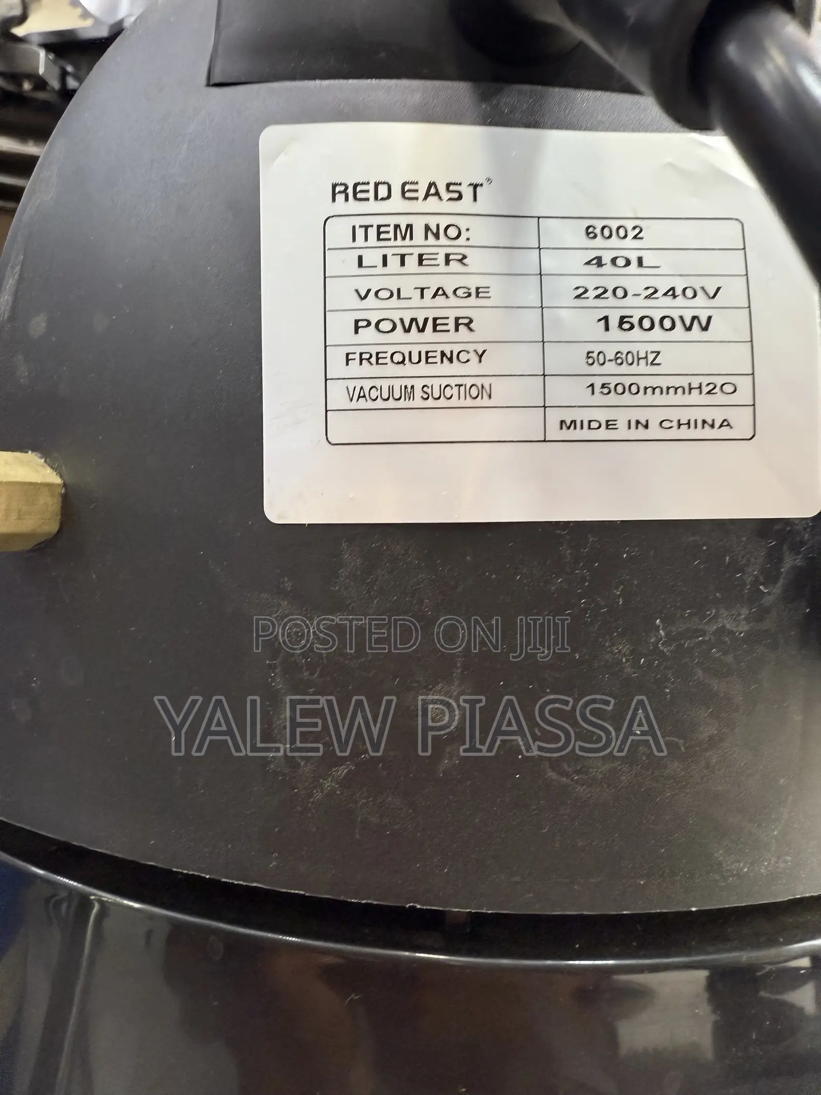 Red Est Vaccum
