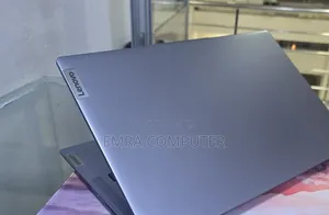 New Laptop Lenovo 8GB Intel Core i5 SSD 512GB
