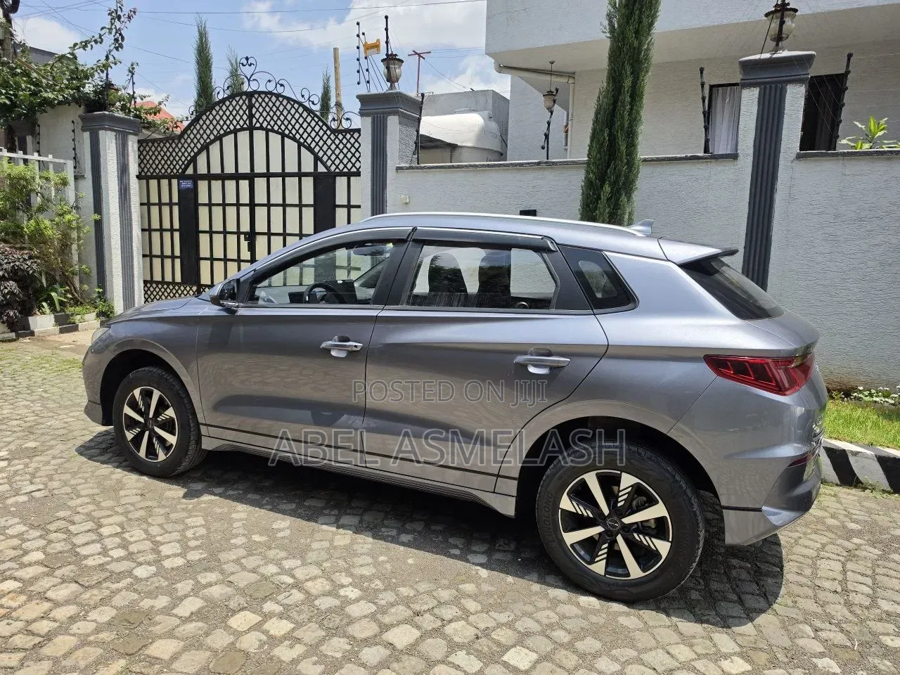 BYD E2 43 kWh 94 hp FWD 2025 Gray