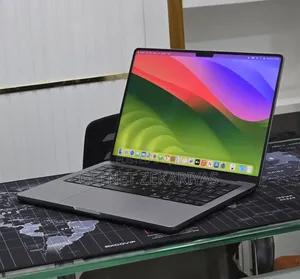 New Laptop Apple MacBook Pro 2024 M3 8GB Apple M3 Pro SSD 512GB
