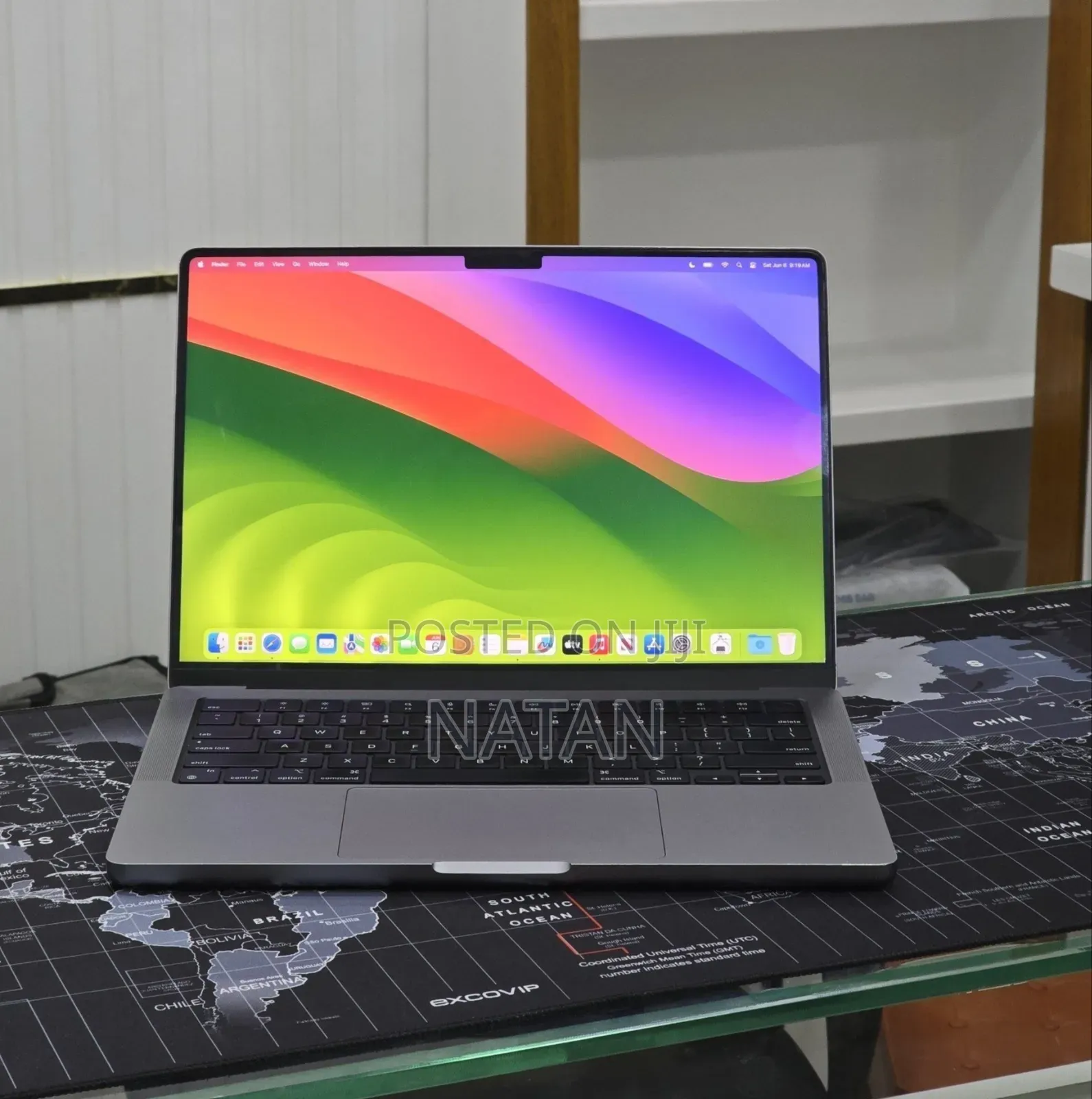 New Laptop Apple MacBook Pro 2023 M3 8GB Apple M3 SSD 512GB