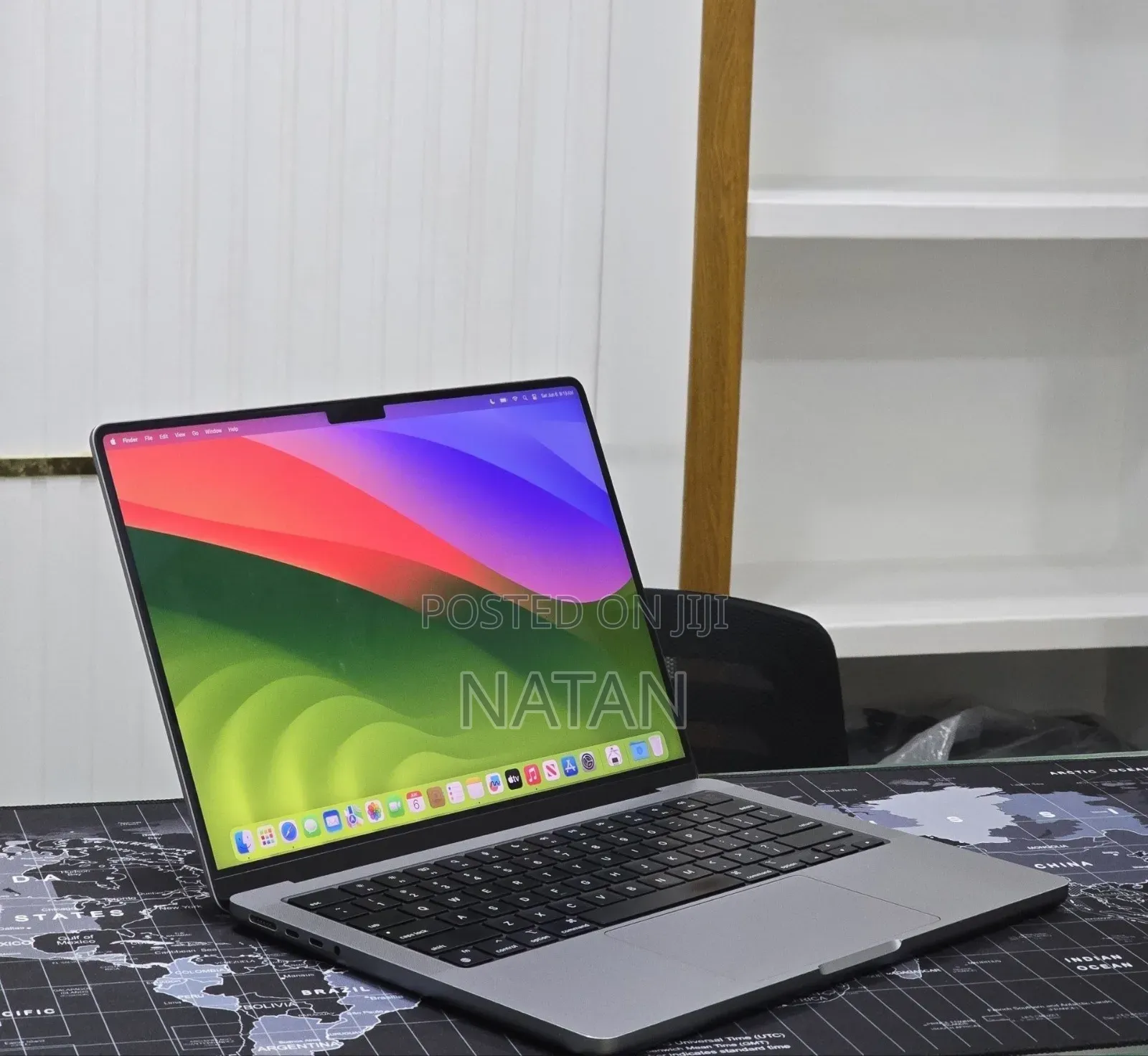 New Laptop Apple MacBook Pro 2023 M3 8GB Apple M3 SSD 512GB