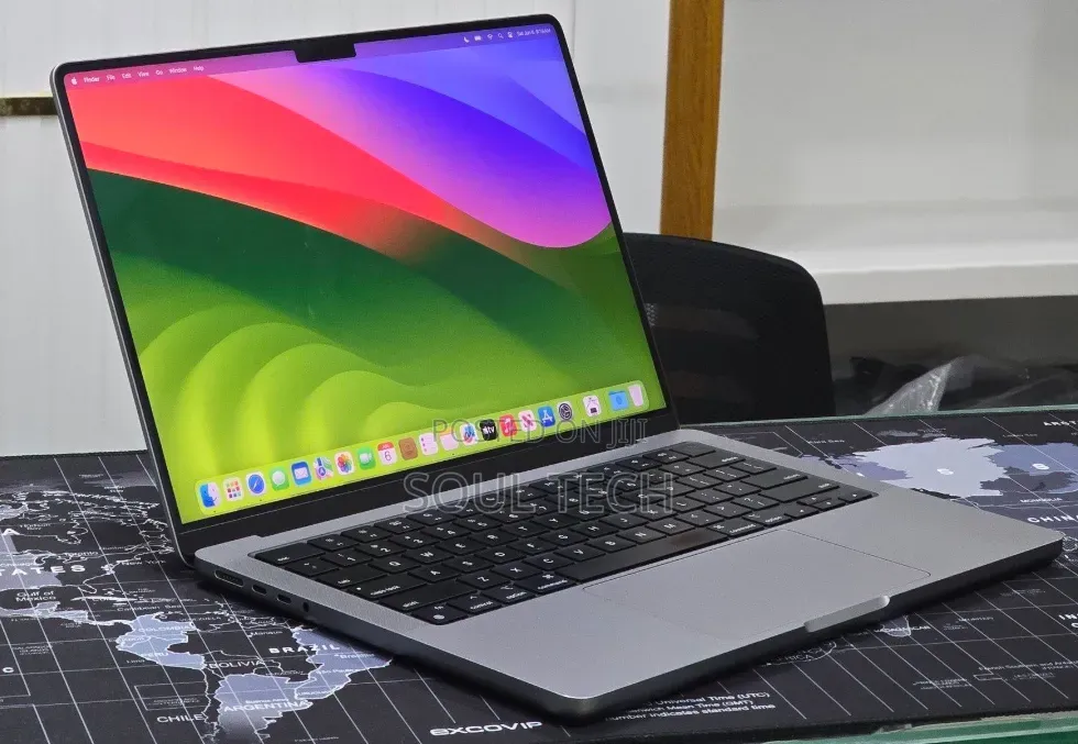 New Laptop Apple MacBook Pro 2023 M3 8GB Apple M3 Pro SSD 512GB