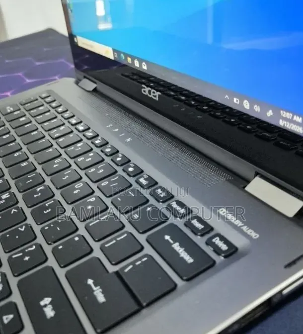 New Laptop Acer Spin 3 8GB Intel Core i5 SSD 256GB