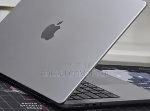 New Laptop Apple MacBook Pro 2021 M1 32GB Apple M1 Pro SSD 512GB